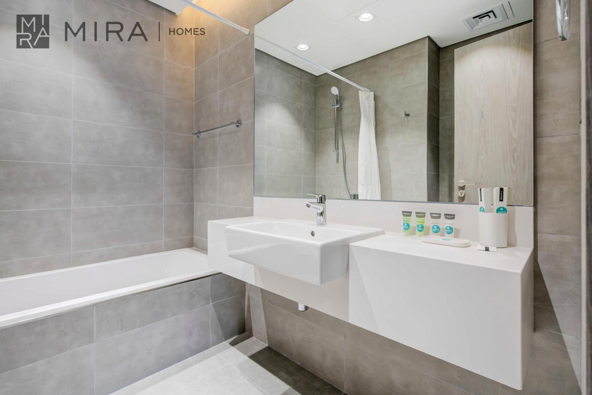 Mira Homes - Fully Furnished With Pool Access * Dubai