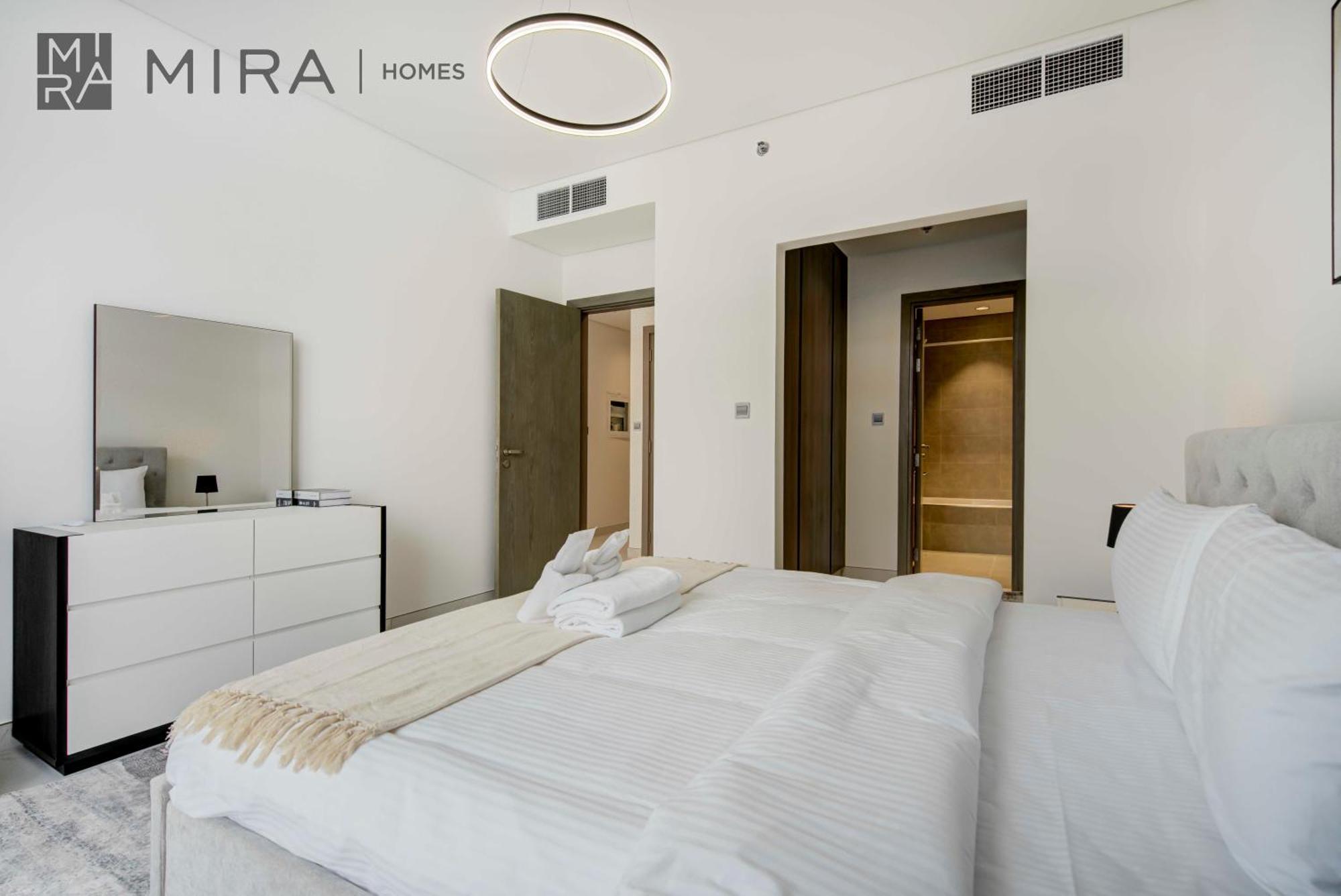 Mira Homes - Fully Furnished With Pool Access *