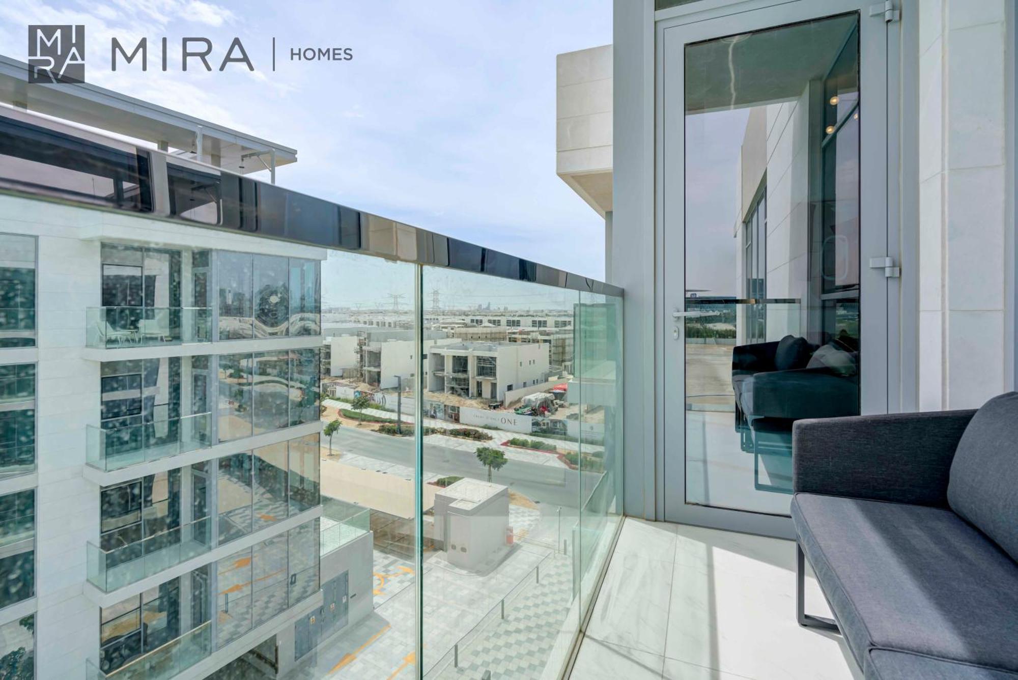 Mira Homes - Fully Furnished With Pool Access *