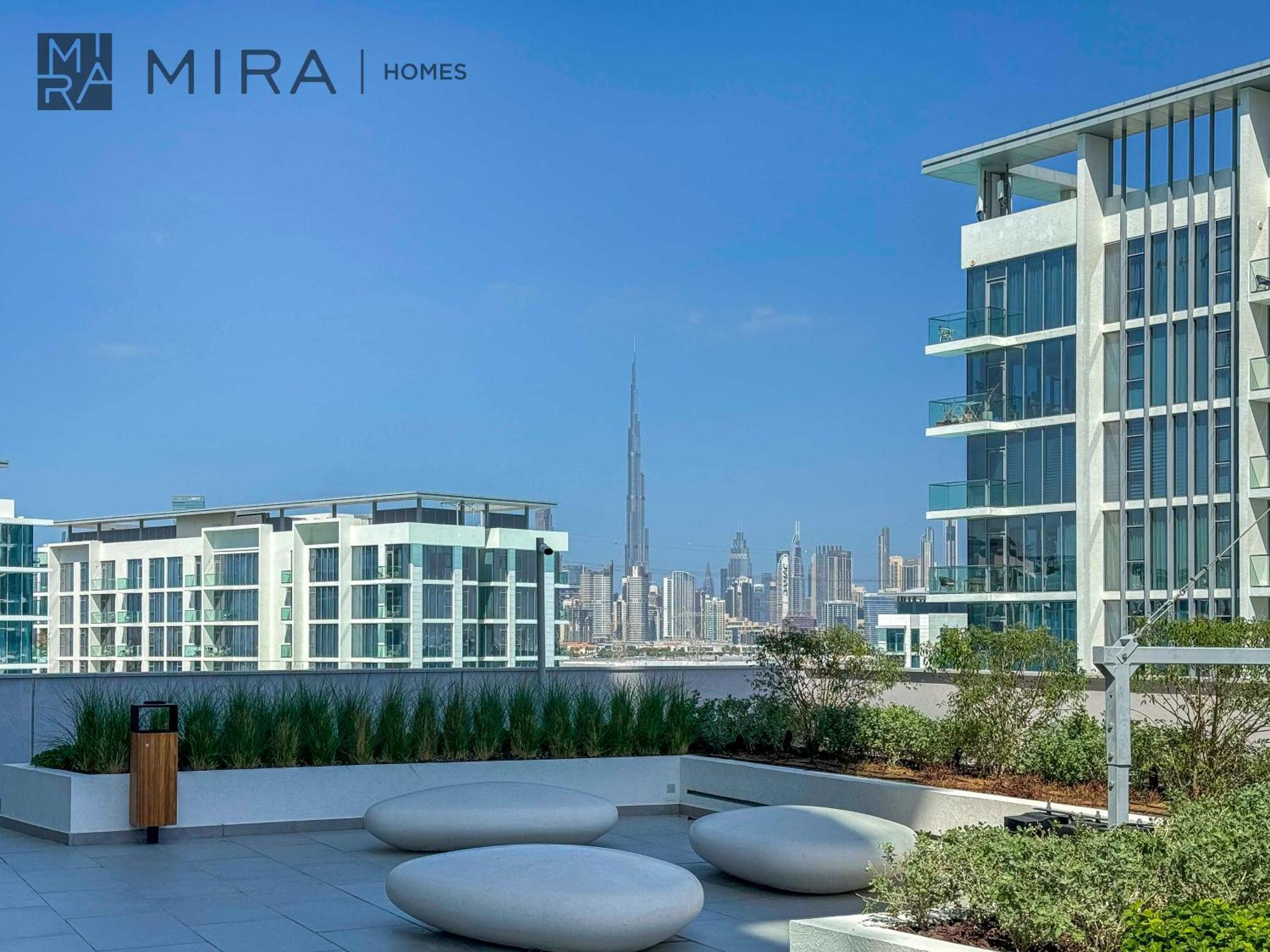 Mira Homes - Fully Furnished With Pool Access